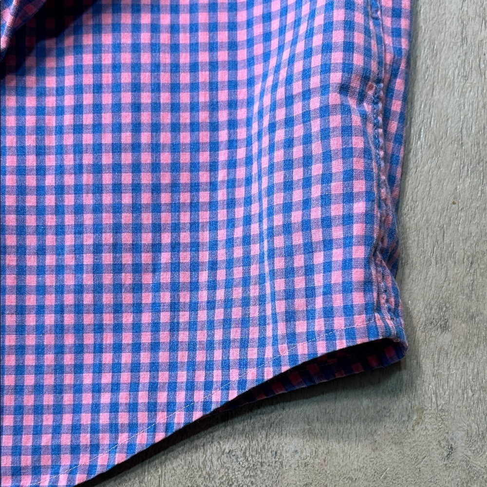 Vineyard Vines Men's Pink and Blue Plaid Shirt - Picture 4 of 5